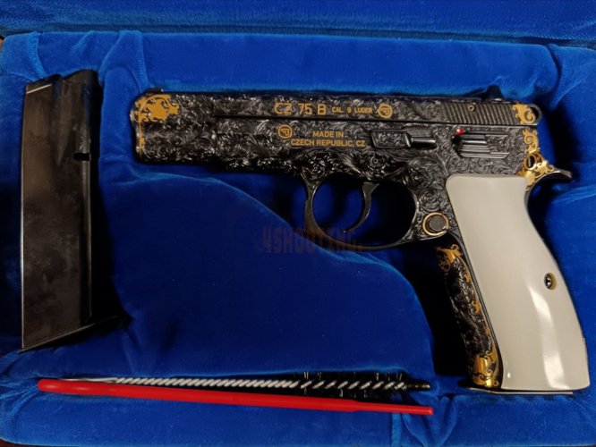 Sběratelská Pistole CZ75 B ráže 9mmLuger