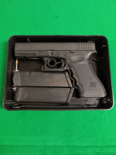 Komisní pistole samonabíjecí Glock 17, 9x19
