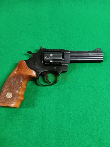 Komisní Revolver Holek mod. 241 r. 22LR