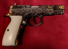 Sběratelská Pistole CZ75 B ráže 9mmLuger