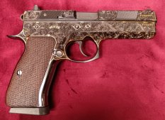 Sběratelská Pistole CZ 97 B ráže 45Auto