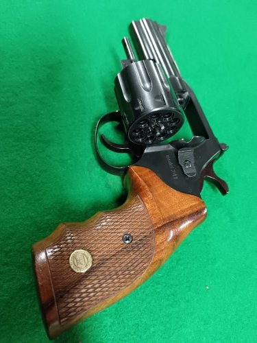 Komisní Revolver Holek mod. 241 r. 22LR